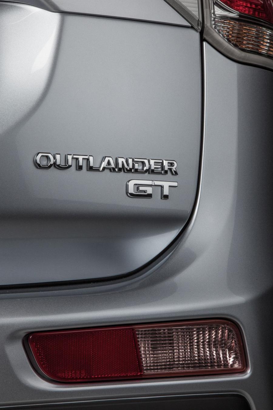  Mitsubishi Outlander 2014 года  (фото 83 из 136)